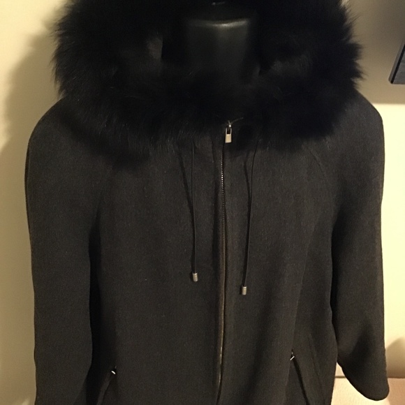 🔥SALE,Fleet Street, medium, new cond. fur collar, charcoal gray - Picture 1 of 2